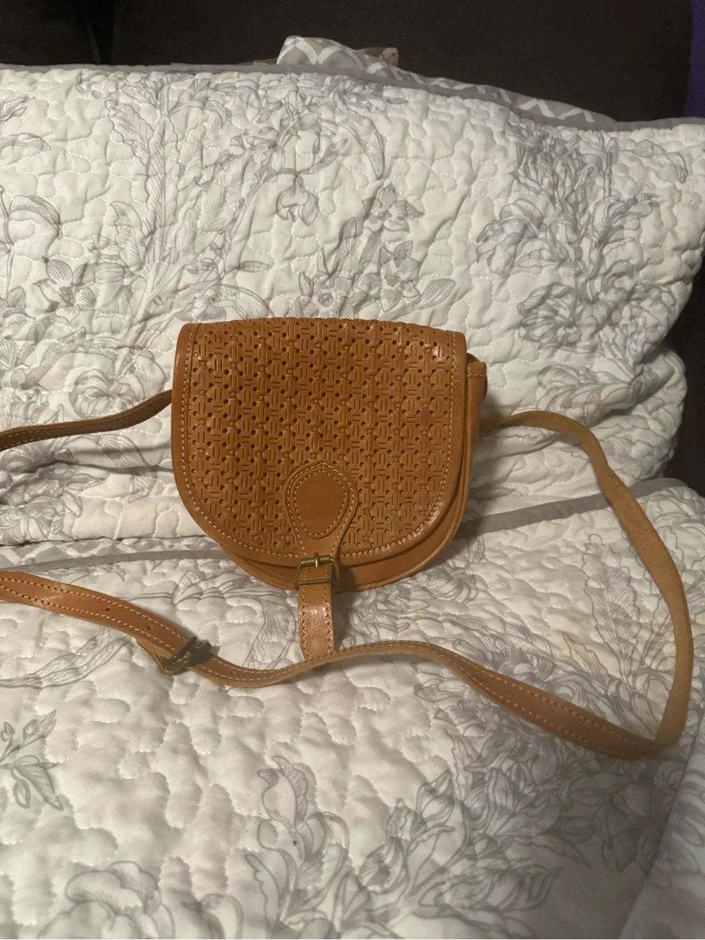 Women's Genuine Leather Tan Crossbody Saddle Bag - Classic Woven Detail